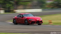 Setelah diperkenalkan pada GIIAS 2019 lalu, legenda sportcar Toyota GR Supra Generasi ke-5 dijajal di Sirkuit Internasional Sentul, Bogor.
