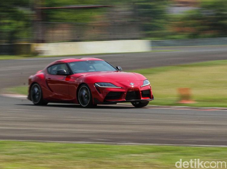 Mengaspal di Sentul, Toyota GR Supra Ngacir Banget