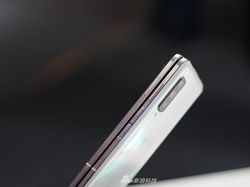 Penampakan Galaxy W20 5G yang Bikin Kesengsem