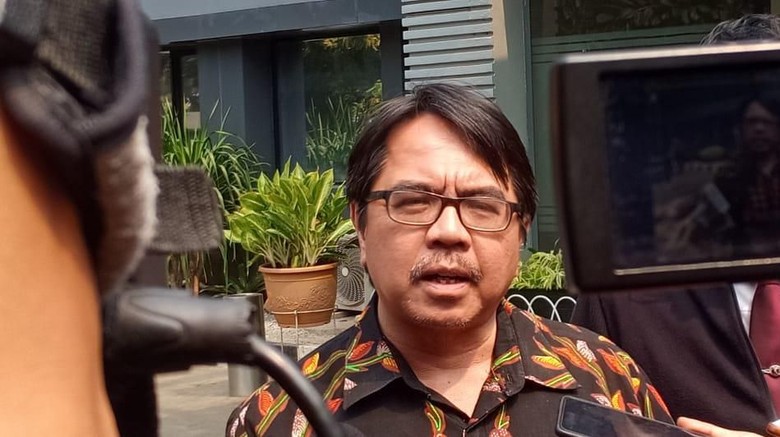 Ade Armando: Mengkritik Anies Baswedan Itu Fardu Ain Ade Armando: Mengkritik Anies Baswedan Itu Fardu Ain