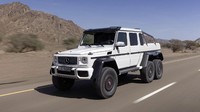 Kalau ingin mobil jip Mercy dengan teknologi antipeluru detikers bisa memilih Mercedes G63 AMG 6x6 yang dimodifikasi oleh Texas Armoring. Mercy G63 AMG standar saja sudah jadi mobil berandalan banget, tapi dengan tambahan USD 1,3 juta, mobil bisa dibuat antipeluru. Mobil disebut bisa menahan serangan senapan AK-47. Foto: BBC