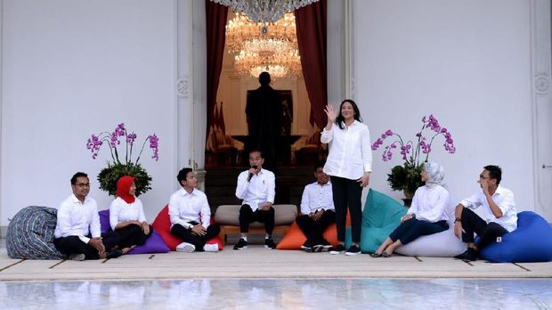 Jadi Stafsus Jokowi Termuda, Ini Kisah Sukses Putri Tanjung 