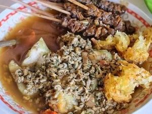 Ayo Rek! Jajan Lontong Kupang Enak dan Murah di 5 Tempat Makan