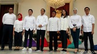 Presiden Joko Widodo (Jokowi) mengumumkan 7 nama staf khusus baru yang akan membantunya. Tujuh nama itu adalah anak-anak muda.