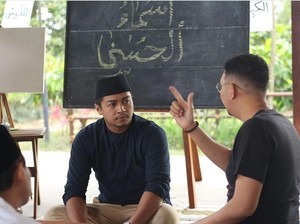 Dari Haji Backpacker, Danial Rifki Kini Menyatukan Cinta yang Beda