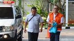Senyum Bupati Nonaktif Muara Enim Saat Akan Diperiksa KPK