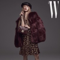 Lisa pun menjadi satu-satunya perwakilan dari Asia. Salah satu alasan ia masuk dalam daftar adalah pengaruh idol KPop tersebut yang menjadi artis Korea paling banyak follower di Instagram.  Foto: Instagram @lalalalisa_m