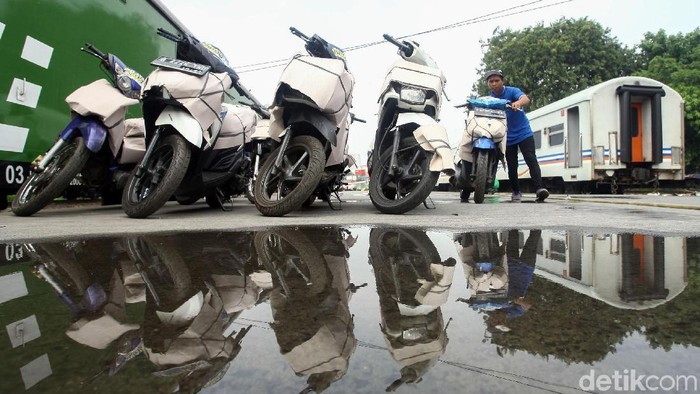 Data Asosiasi Industri Sepeda Motor Indonesia (AISI) menunjukkan kenaikan penjualan motor per Oktober 2019 naik 3,5 persen dibanding 2018.