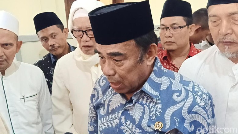 Menag Imbau ASN Tak Beri Jempol pada Postingan Berbau Radikalisme Menag Imbau ASN Tak Beri Jempol pada Postingan Berbau Radikalisme