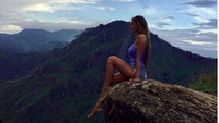 Wanita cantik ini juga pernah liburan ke Sri Lanka. (viki_odintcova/Instagram)