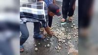 Paguyuban Pedagang Bakso Gelar Aksi Makan Gratis Bareng Anggota DPRD Bekasi