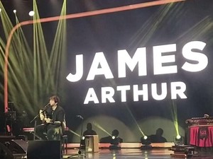 James Arthur Sukses Larutkan Malam Perayaan YouTube Music