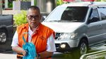 Senyum Bupati Nonaktif Muara Enim Saat Akan Diperiksa KPK