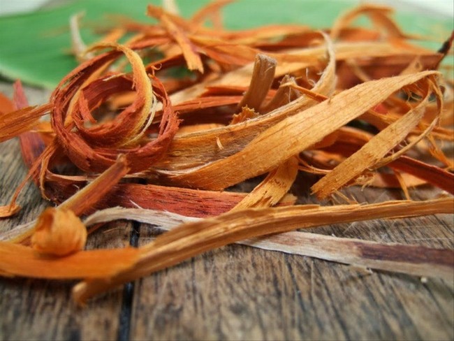 Selain Beri Warna Merah, Kayu Secang Juga Punya Banyak Khasiat Selain Beri Warna Merah, Kayu Secang Juga Punya Banyak Khasiat
