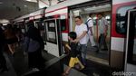 Perhatian! Mulai 1 Desember LRT Jakarta Berbayar