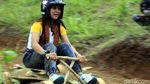 Foto: Balapan Seru Naik Kadaplak, Gokart Asli Cimahi