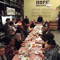 Bantu yang Kurang Mampu, Jon Bon Jovi Buka 2 Restoran Amal