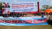 Menteri Sosial RI Juliari P. Batubara mencanangkan Kawasan Siaga Bencana (KSB) di Pantai Selatan Pulau Jawa, bertempat di Lapangan Alun-alun Kecamatan Kalipucang, Kabupaten Pangandaran, Jawa Barat, Jumat (22/11). Pool/Kemensos.