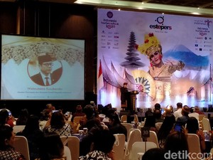 Di Bali, Menparekraf Wishnutama Beberkan Strateginya