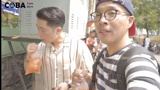 Ini Pendapat Orang Korea Saat Cicipi Jajanan SD Pertama Kali