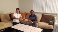 Malam ini dengan ditemani 2 botol Jus Jeruk, minuman bergizi, laki2 yapen barat dan laki2 waropen dua2 dari serui berdiskusi tentang pembentukan ikatan keluarga besar Papua, Amerika Serikat. tulis Billy pada unggahan foto ini. Foto: instagram @billymambrasar