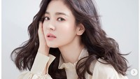 Ia tetap cantik menawan dan flawless di usia 38 tahun. Dok. Instagram/kyo1122