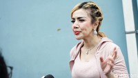 Babrie bercerita soal benjolan di tubuhnya yang pecah tiap Maghrib dan bernanah. Pool/Palevi S/detikFoto.