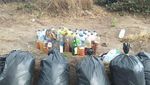 Foto: Sampah Puluhan Botol Isi Urin di Gunung Merbabu