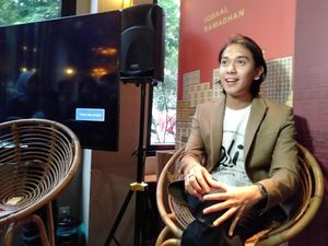 Dapat Peran Utama, Iqbaal Ramadhan Juga Isi Soundtrack Ali & Ratu-Ratu Queens