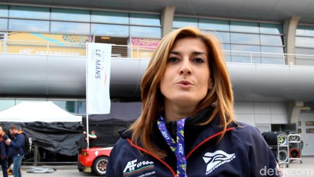 Julia Estelle Dukung Pebalap Indonesia Berlaga di Le Mans Asia