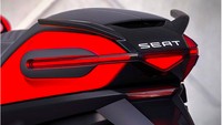 Soal motor penggerak, motor listrik SEAT dikabarkan dibekali motor listrik 11kW yang mampu berlari hingga 14,8 hp dan torsi 240 Nm atau setara dengan motor skuter dengan mesin 125cc. Sekali charger, motor ini dikatakan akan mampu berlari hingga 115 km. Foto: Pool (visordown)