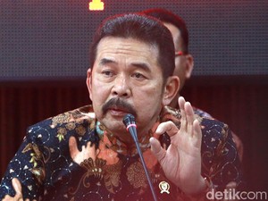Jaksa Agung Minta Jajaran Kawal Revisi APBD untuk Penanggulangan Corona