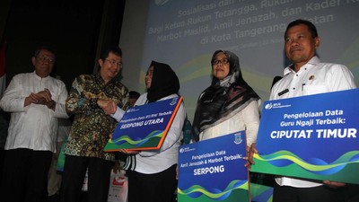 Pemkot Tangsel Berikan Jaminan Ketenagakerjaan Pada Pekerja Rentan