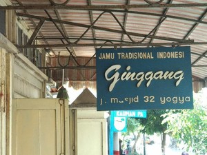Hampir 70 Tahun Warung Jamu Ginggang Sajikan Racikan Jamu Jawa Asli