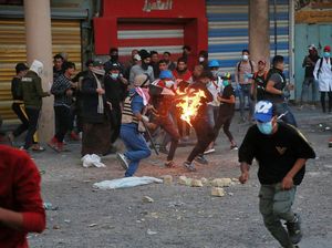 8 Demonstran Irak Tewas dan 90 Orang Luka-luka dalam Sehari