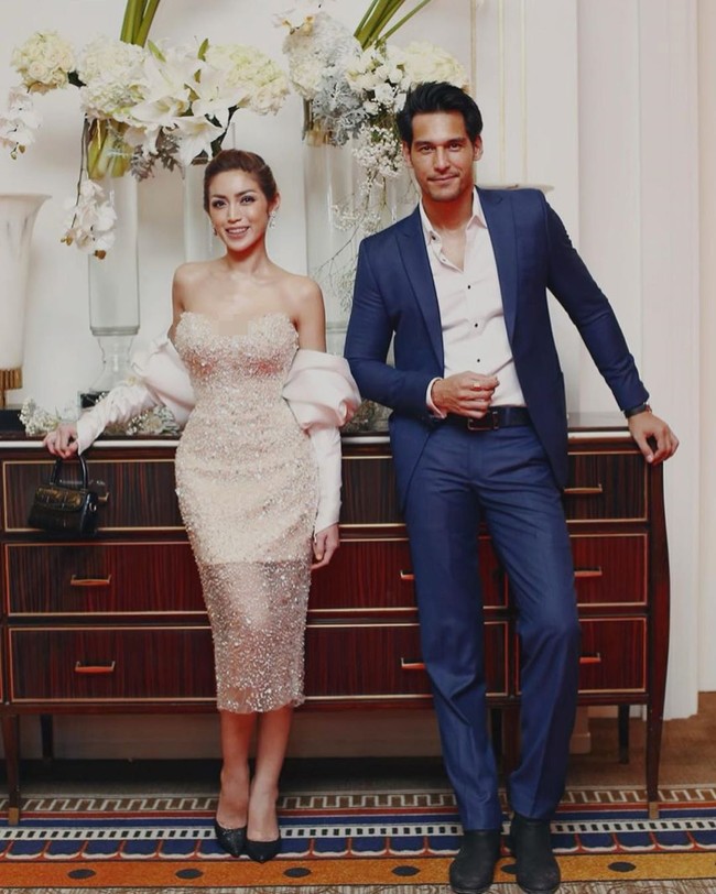 Kekasih Richard Kyle mengaku tengah menjalani diet vegetarian. Turun 7kg itu rasanya lepasss.. lebih fit dan lebih ringan! Jadi semakin semangat untuk jadi vegetarian sejati, tulis wanita yang akrab disapa Jedar di keterangan fotonya.  Foto: Instagram @inijedar