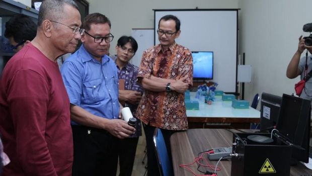 Peneliti UGM Bikin Baterai Nuklir!