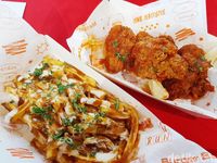 Anya Geraldine Luncurkan Burger 'Tahan Banting' dengan Patty Tebal