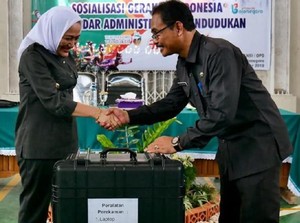 Bupati Anna Ajak Warga Bojonegoro Sadar Administrasi Kependudukan