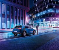 Lexus Luncurkan Mobil Listrik Pertamanya