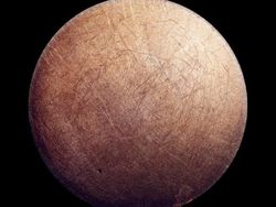 Keren! Ketika Pantat Wajan Disulap seperti Planet Alien