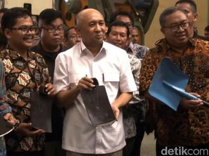 Lulusan Kimia Jadi Aktivis, Bisakah Teten Jadi Menkop UKM?