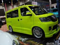 Ratusan Mobil Adu Keren Di Kontes Modifikasi Daihatsu