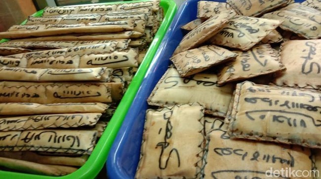 Penjualan Jimat Laku Keras Jelang Tes CPNS 2019