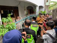 Pemilik mobil mewah catut KTP orang, rumah di gang kecil ditagih utang pajak. 