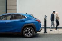 Lexus Luncurkan Mobil Listrik Pertamanya