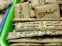 Penjualan Jimat Laku Keras Jelang Tes CPNS 2019