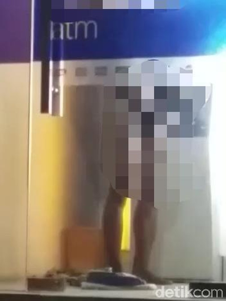 Viral Video Pria Onani dalam ATM yang Diduga di Banyuwangi