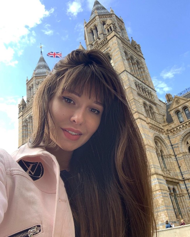 Saya mengerti bagaimana orang-orang akan melihat saya dan saya juga tidak tahu tentang lapangan. Saya tidak ingin menjadi pengalih perhatian bagi orang-orang, tambahnya. Foto: Instagram