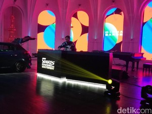 Toyota-Dipha Barus Panaskan Milenial Jelang DWP